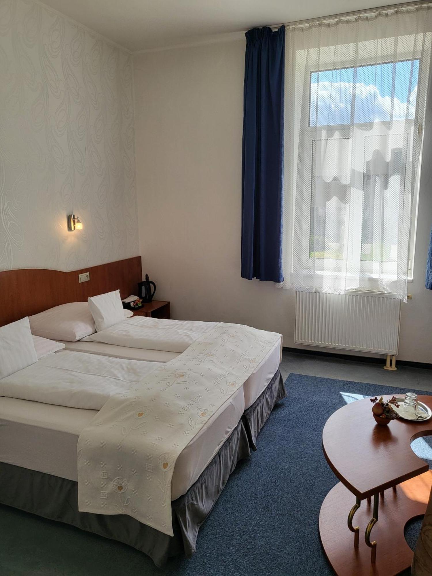 Hotel Margit 트렌시안스케테플리스 외부 사진