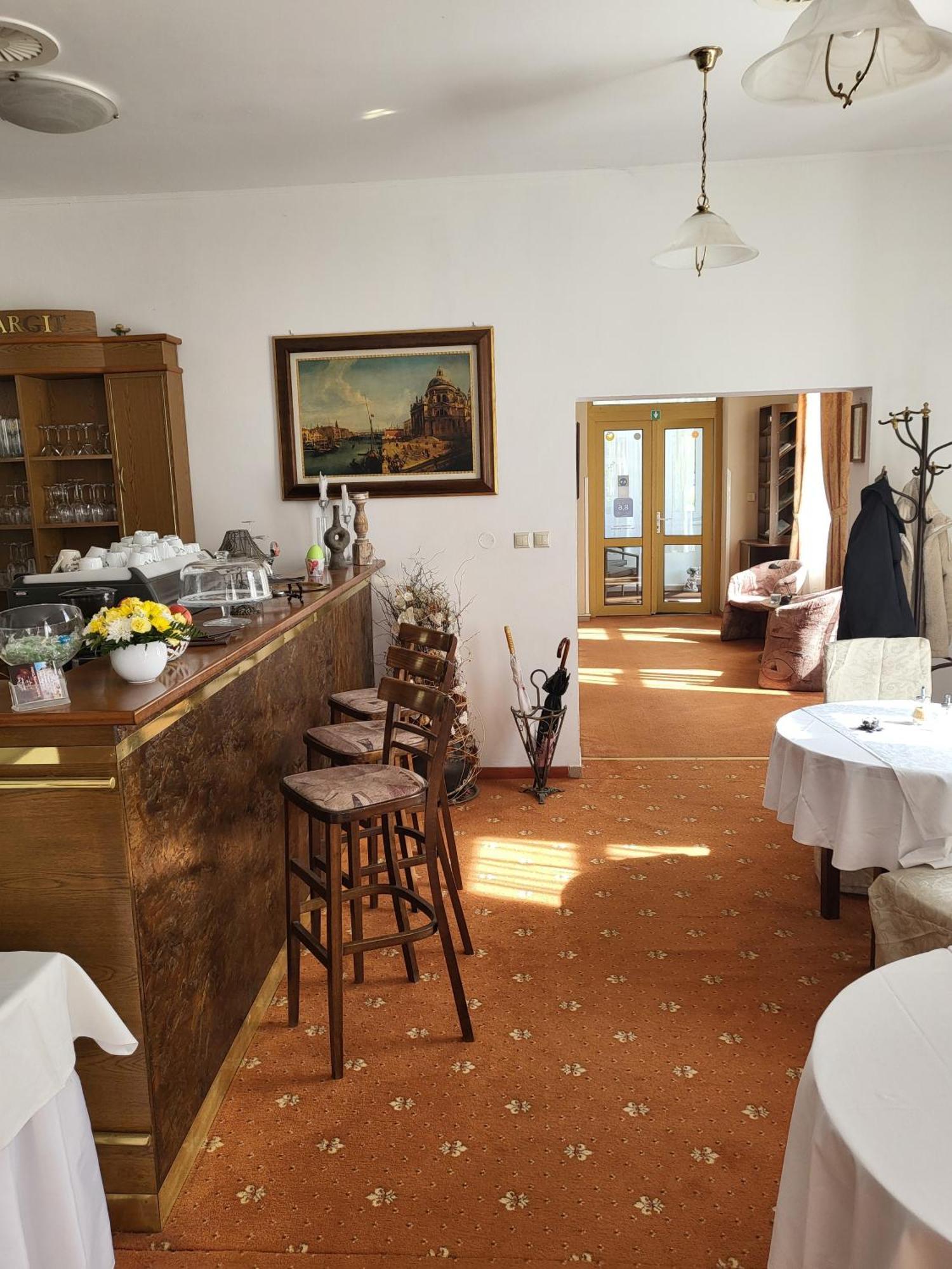 Hotel Margit 트렌시안스케테플리스 외부 사진
